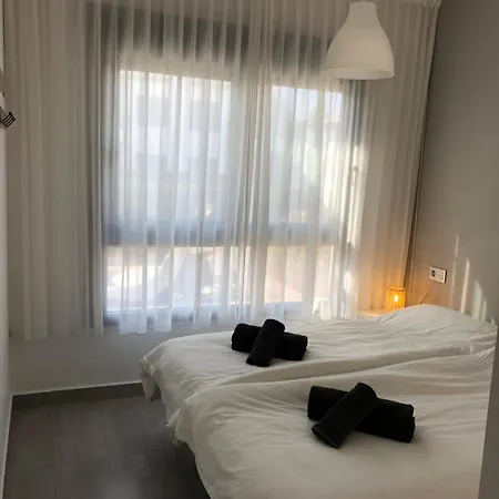 Casa Isabella 3 App 2 Badkamers 2 Zwembaden Dichtbij